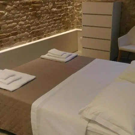 ベッド・アンド・ブレックファスト Dimora Damiani Montefiore dellʼAso