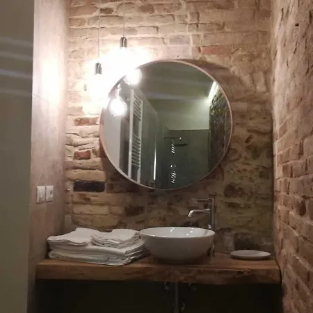 Dimora Damiani Montefiore dellʼAso