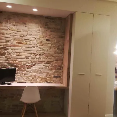 ベッド・アンド・ブレックファスト Dimora Damiani 3*