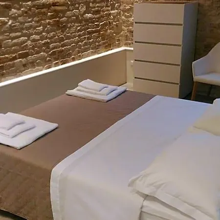 Dimora Damiani 3* Montefiore dellʼAso